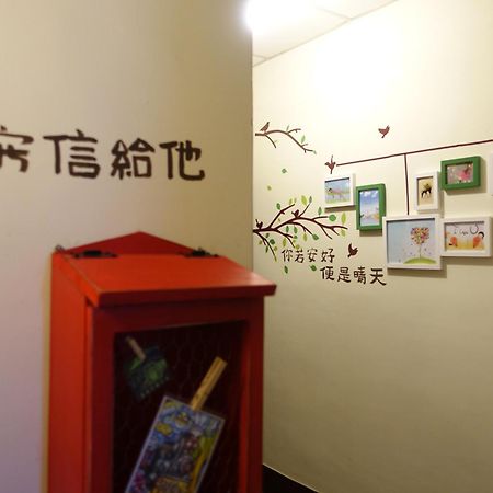 Kite Hostel Чиай Сити Екстериор снимка